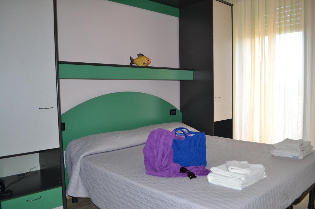 Hotel Tre Stelle 리미니 외부 사진