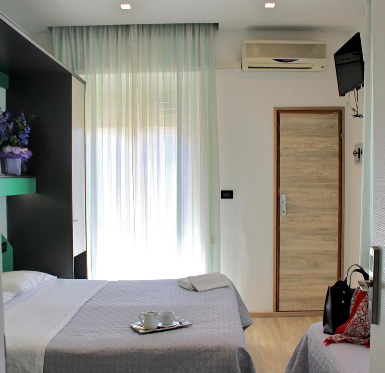 Hotel Tre Stelle 리미니 외부 사진